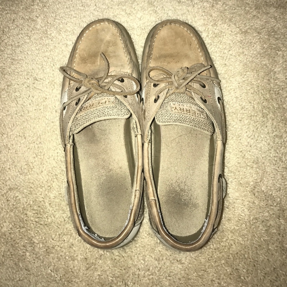 Sperry topsiders