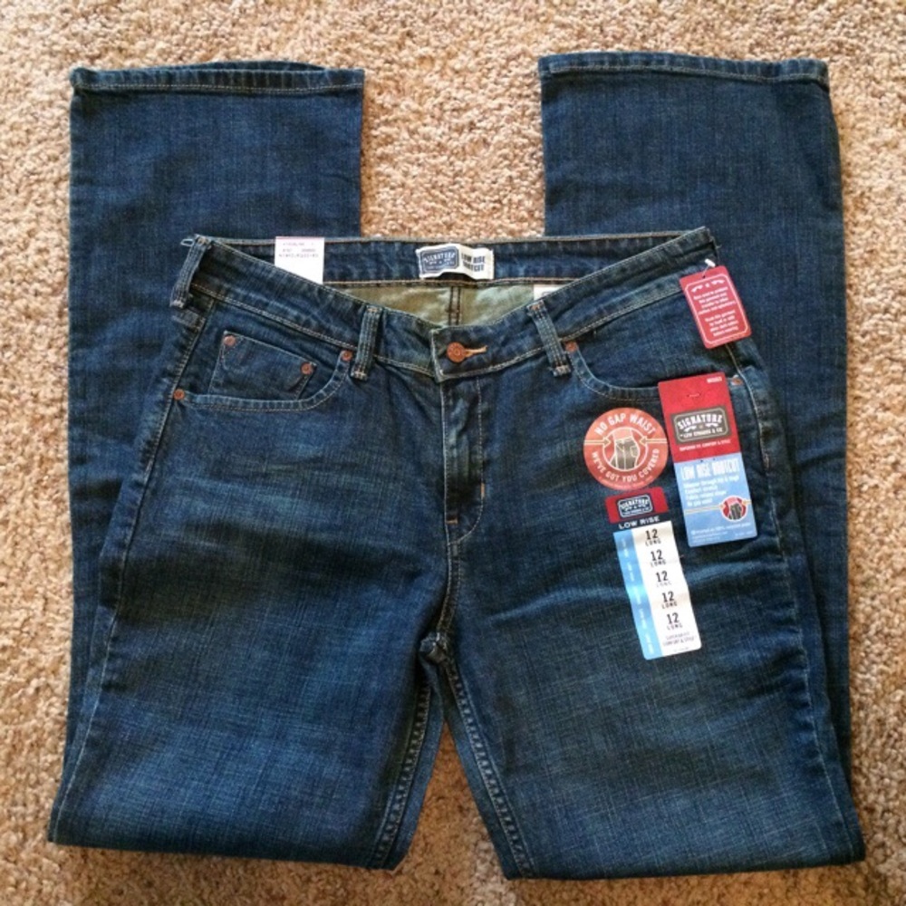 NWT Dark Blue Signature by Levis Bootcut Jeans 12L