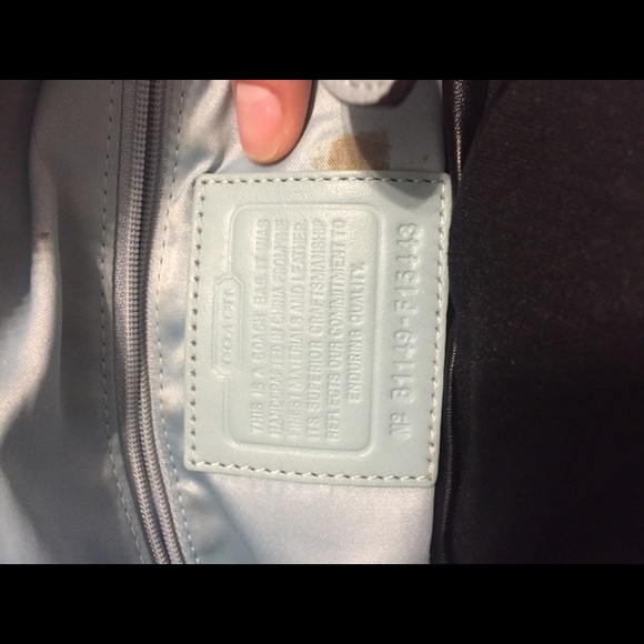 **SOLD**Coach Ashley Satchel handbag - Picture 4 of 4