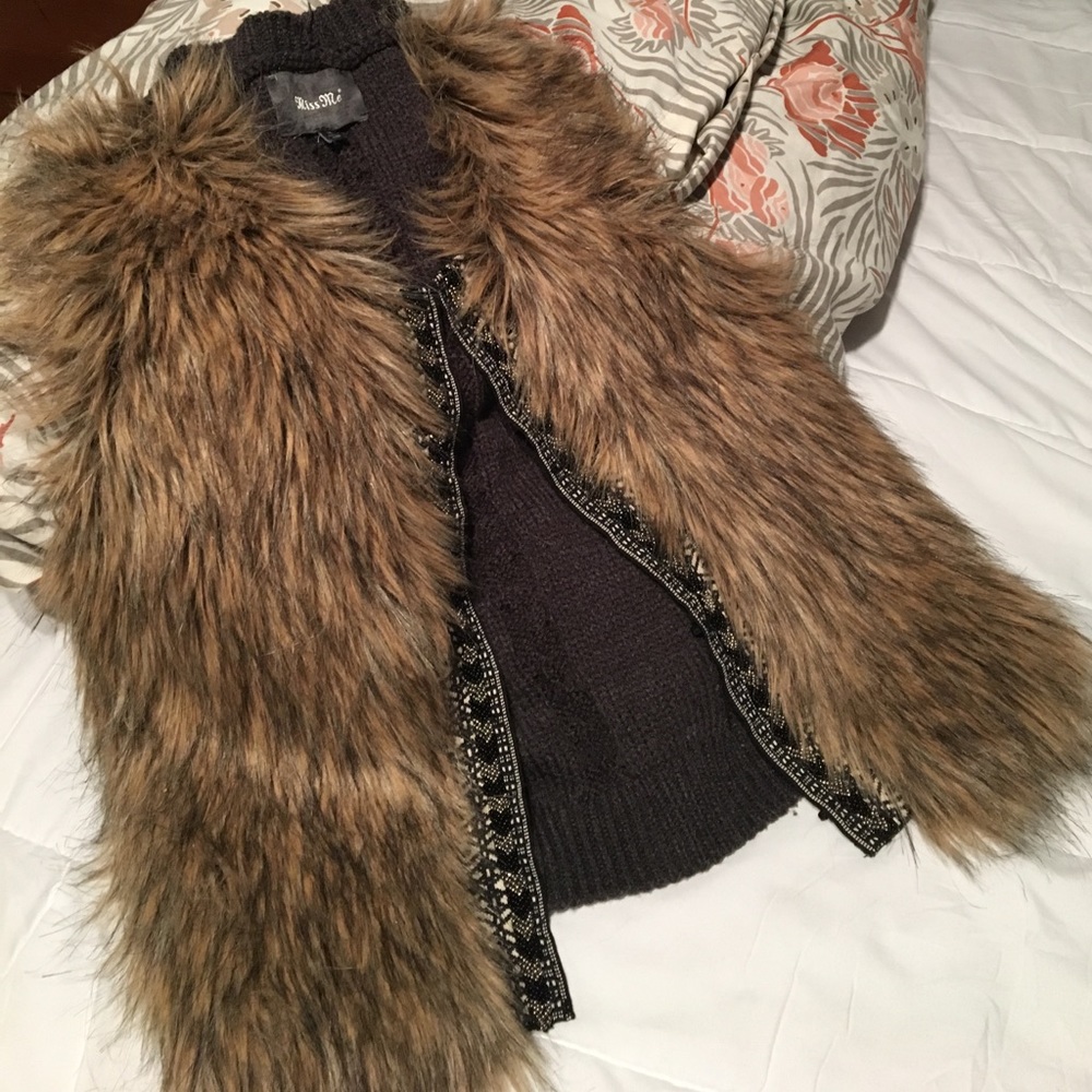 ADORABLE Miss Me Faux Fur Vest