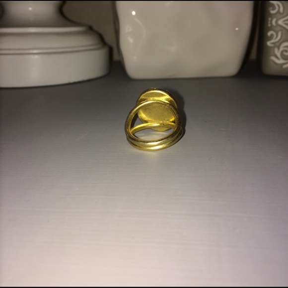 Lia Sophia ring - Picture 3 of 3