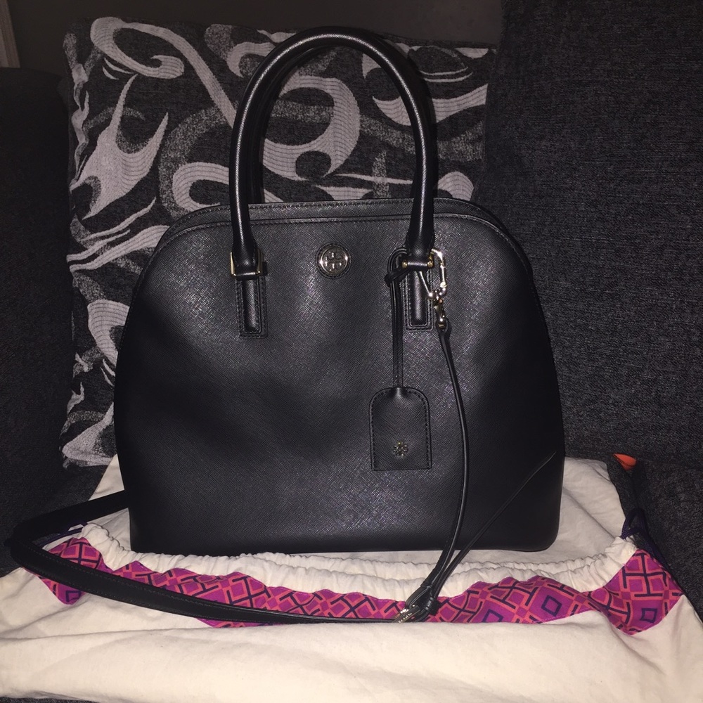 Trade w/ natalyc25Tory burch open dome satchel