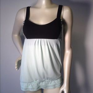 Lululemon No Limits tank 8