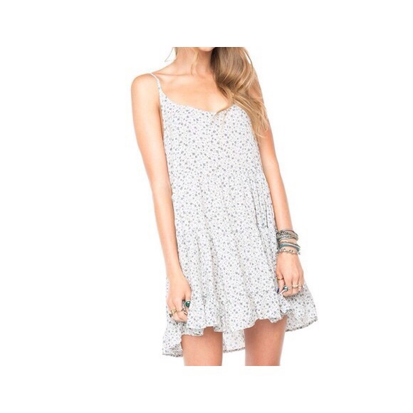 Brandy Melville 🎀SALE🎀 Brandy Melville floral jada dress from Angel's