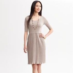 SALE Banana Republic Pleated Knit Dress 3/4 Sleeve