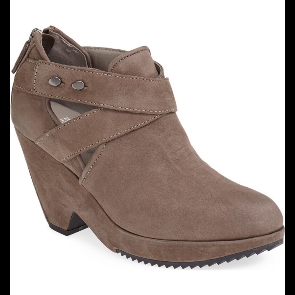 🎈FLASH🎈Eileen Fisher Watt Nubuck Bootie