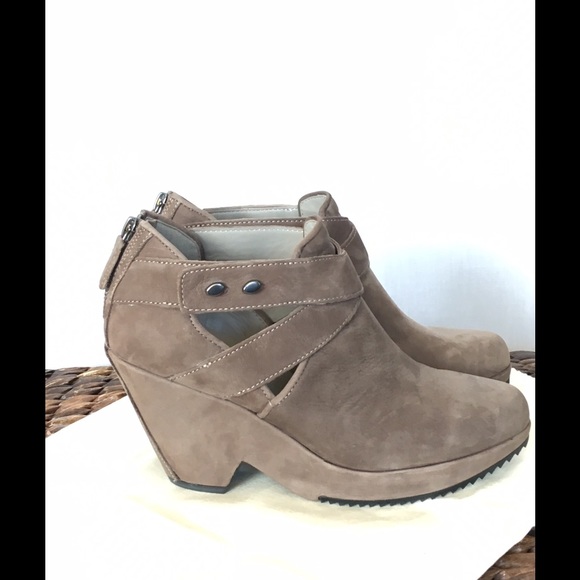 🎈FLASH🎈Eileen Fisher Watt Nubuck Bootie - Picture 6 of 7