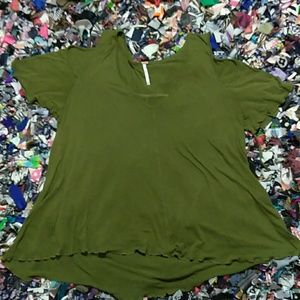 📣SOLD📣Free people top shirt olive green