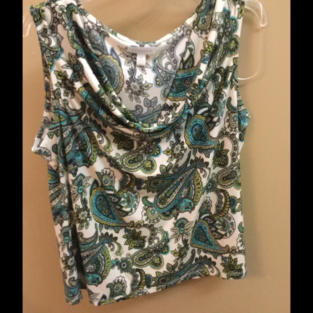 Sleeveless drape neck top