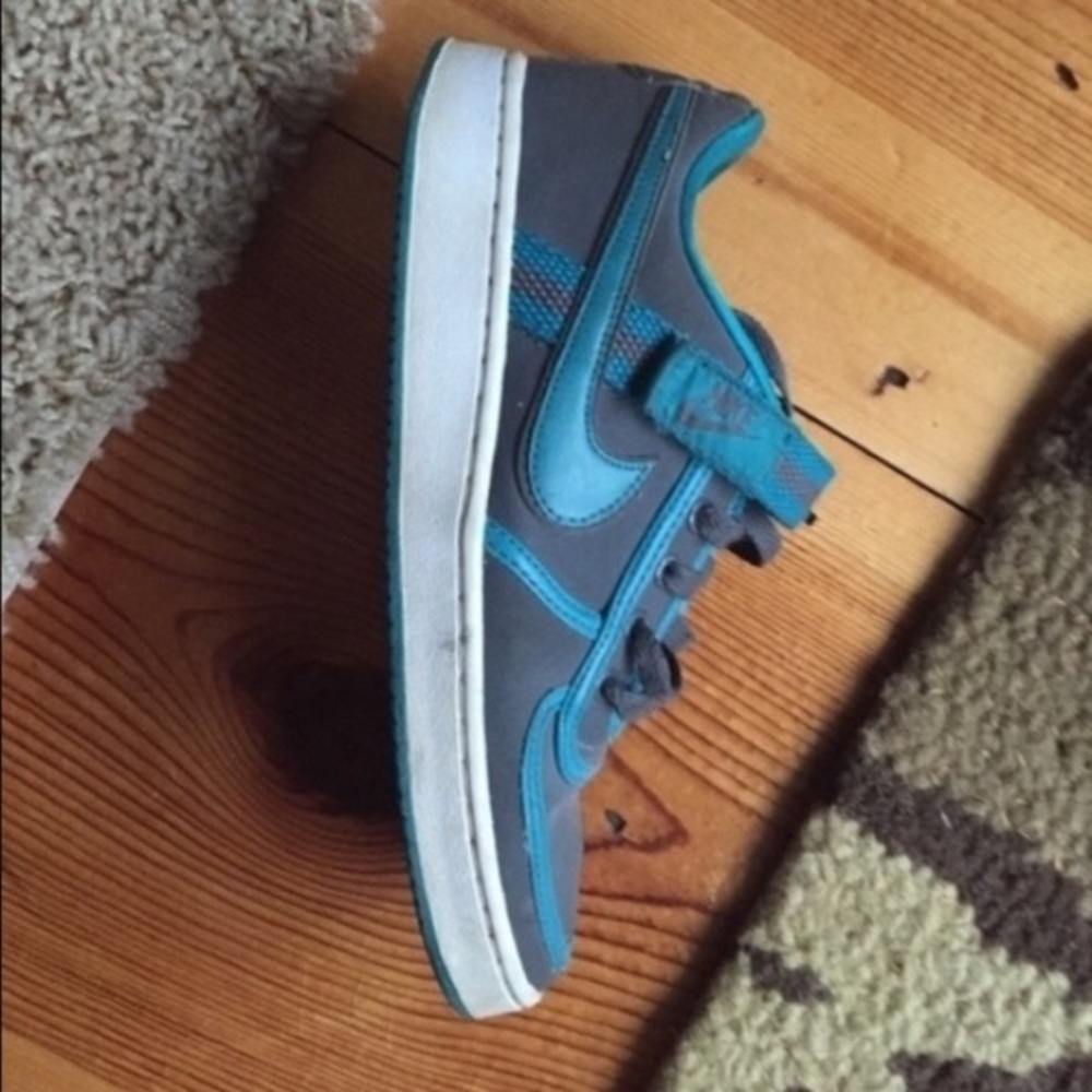 Retro looking Nike's