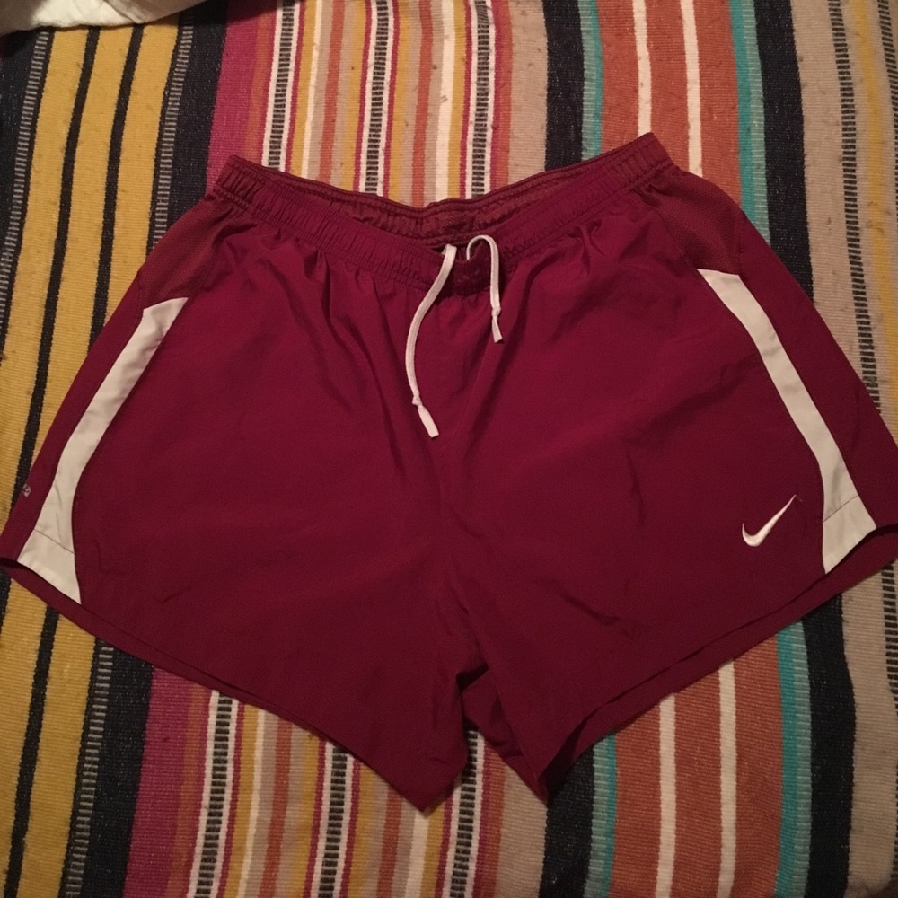Nike | Maroon Shorts | XL