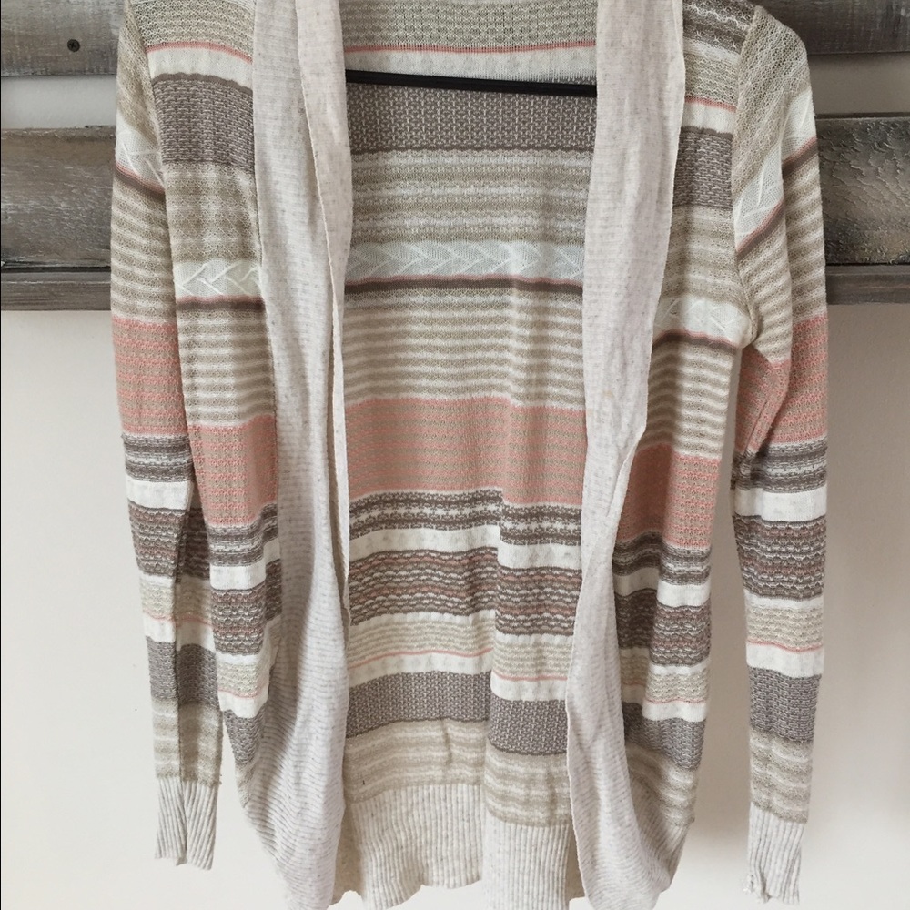 Cardigan - Picture 2 of 4