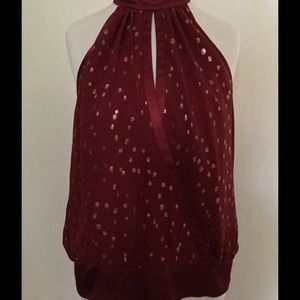 Sexy and classic sleeveless blouse