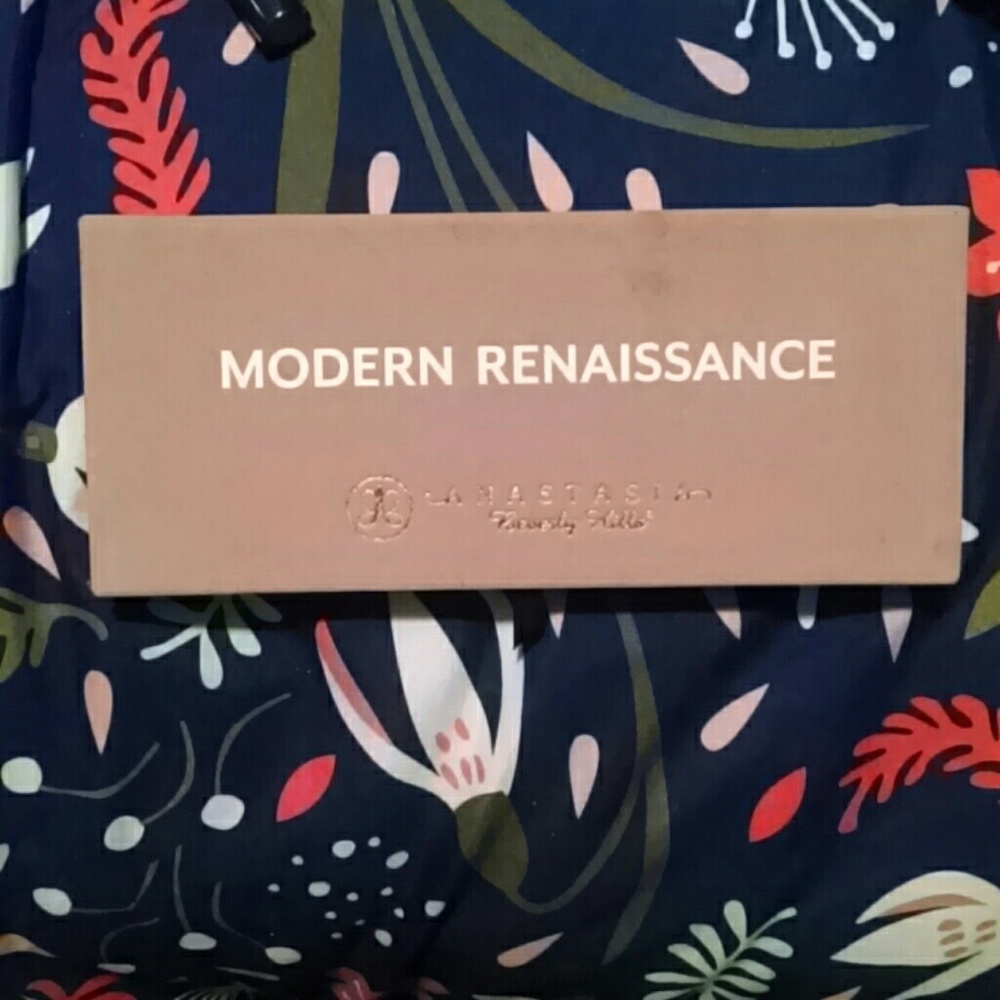 Anastasia modern Renaissance palette 100% authenti