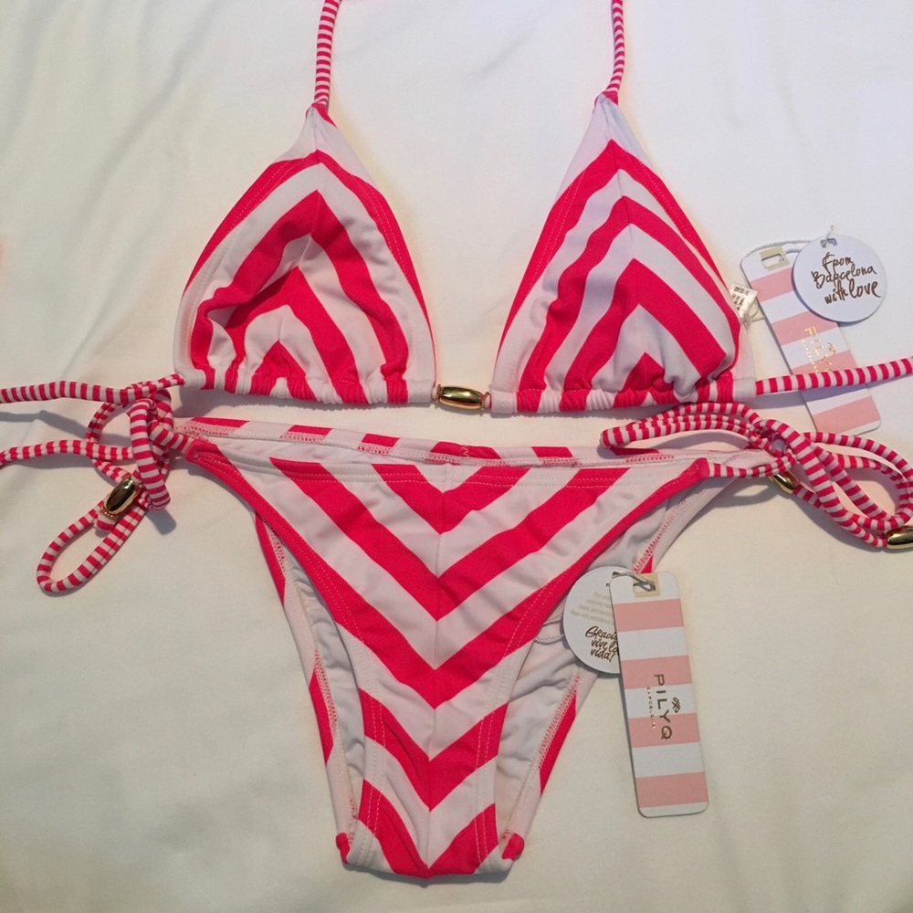 PilyQ bikini size small NWT