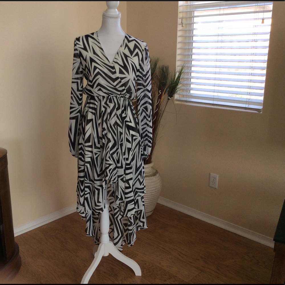 💎Kardashian Kollection 💎 High Low Dress