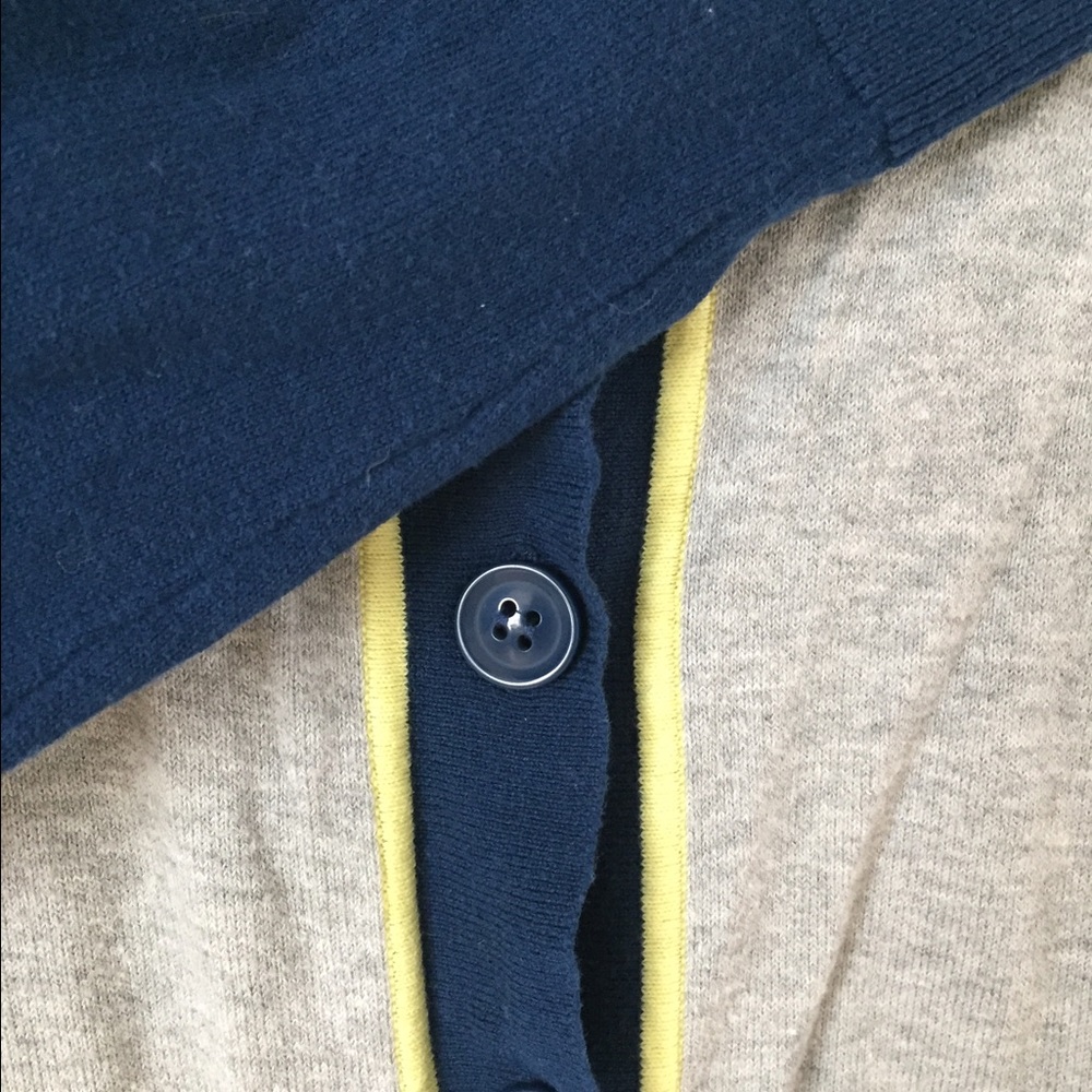 Cardigan - Picture 4 of 4