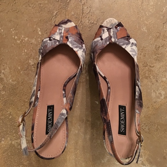 Adorable platform heels - Picture 3 of 8