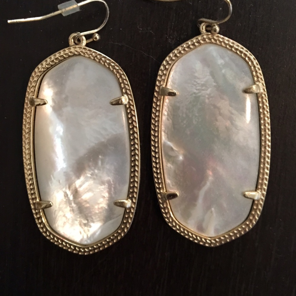 Kendra Scott Danielle Earrings