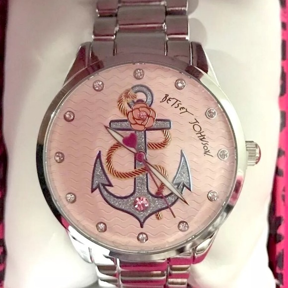 Betsey Johnson Silver Boyfriend Anchor Watch ⚓️ - Picture 2 of 5