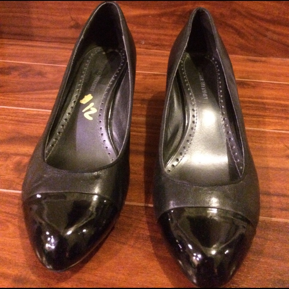 Black wedge heel