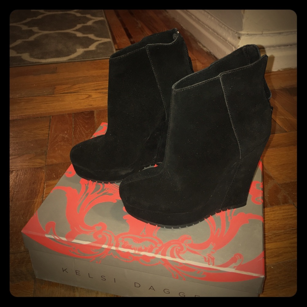 Kelsi Dagger wedge booties