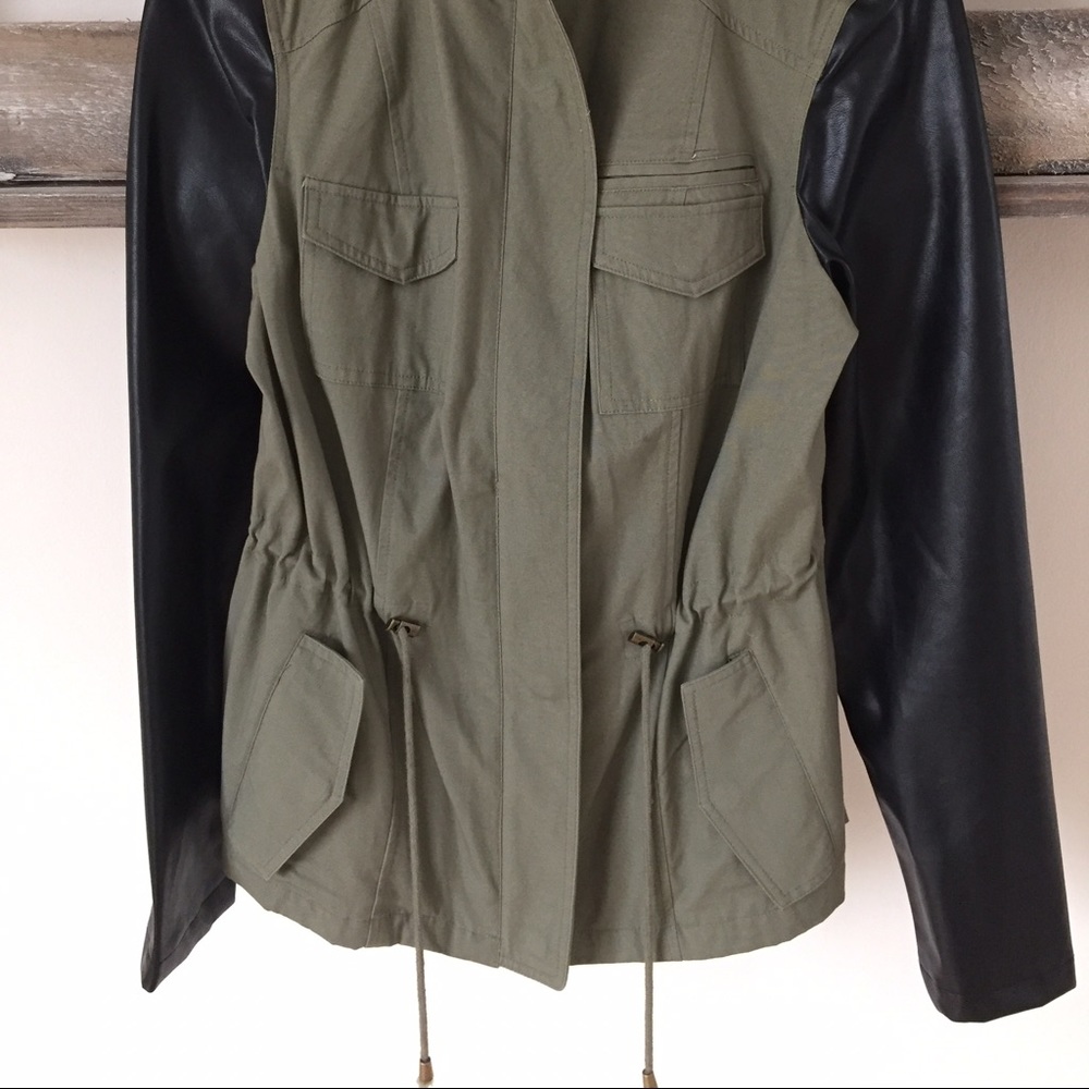 Jacket - Picture 2 of 4