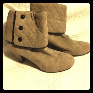Aerosole taupe suede  boots