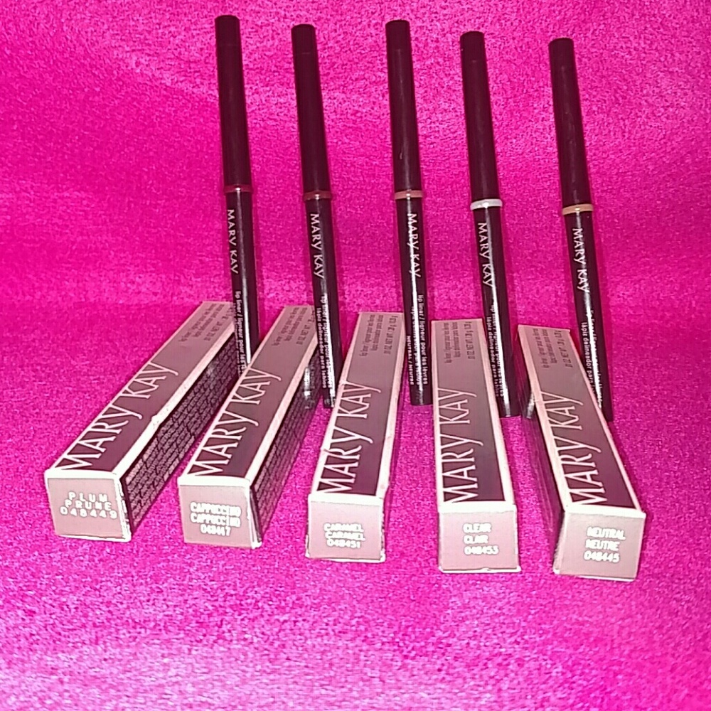PLEASE SEE INDIVIDUAL LISTINGS. 💋👁‍ Kay Lipliner