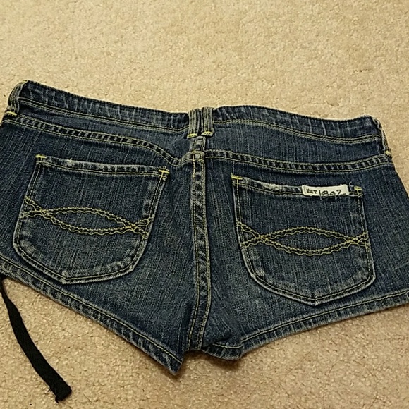 5 for $15. Abercrombie shorts. - Picture 6 of 6