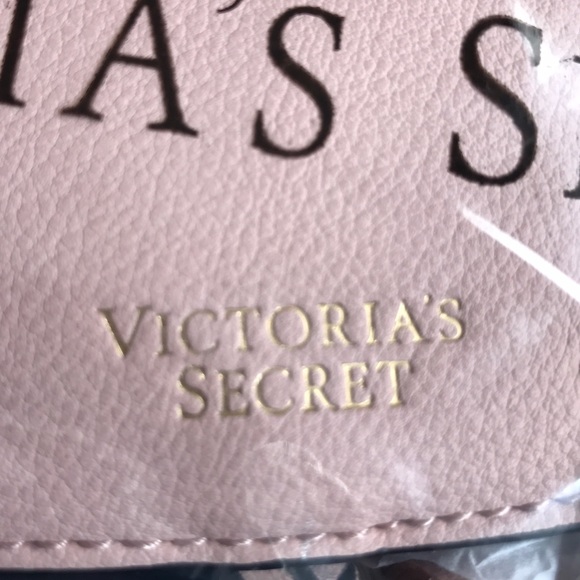 ⚡️Last ☝️ ⚡️Victoria's Secret crossbody boho bag - Picture 3 of 5