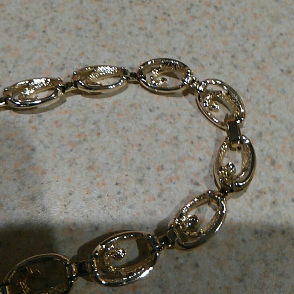 Necklace - Picture 3 of 3