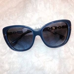 Coach Sunglasses (HC8131) in Ocean Blue 🕶