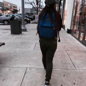 Meet your Posher, Caitlyn