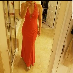 Maxi dress open back