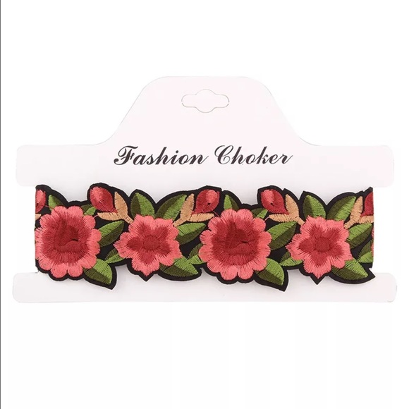 New✨Flower Embroidered Choker 😍✨ - Picture 5 of 7