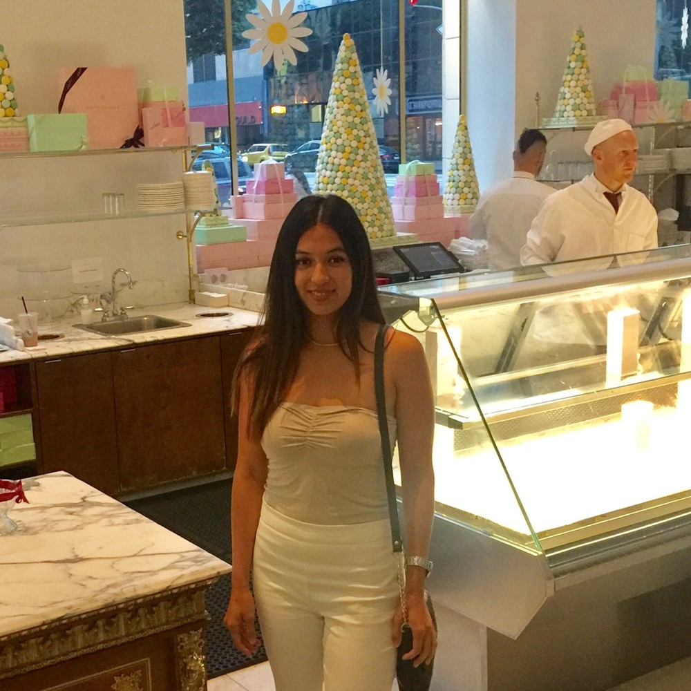 Meet your Posher, Bianca