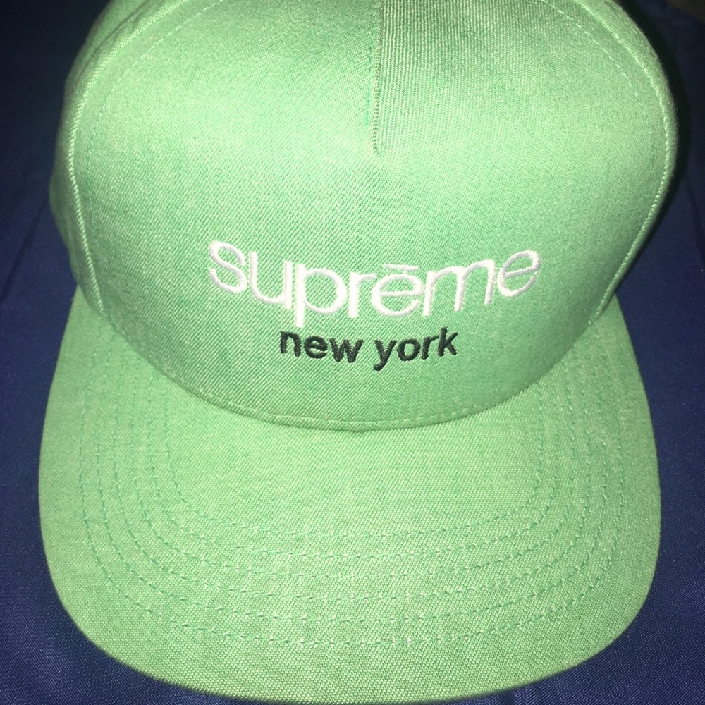 suprēme new york hat