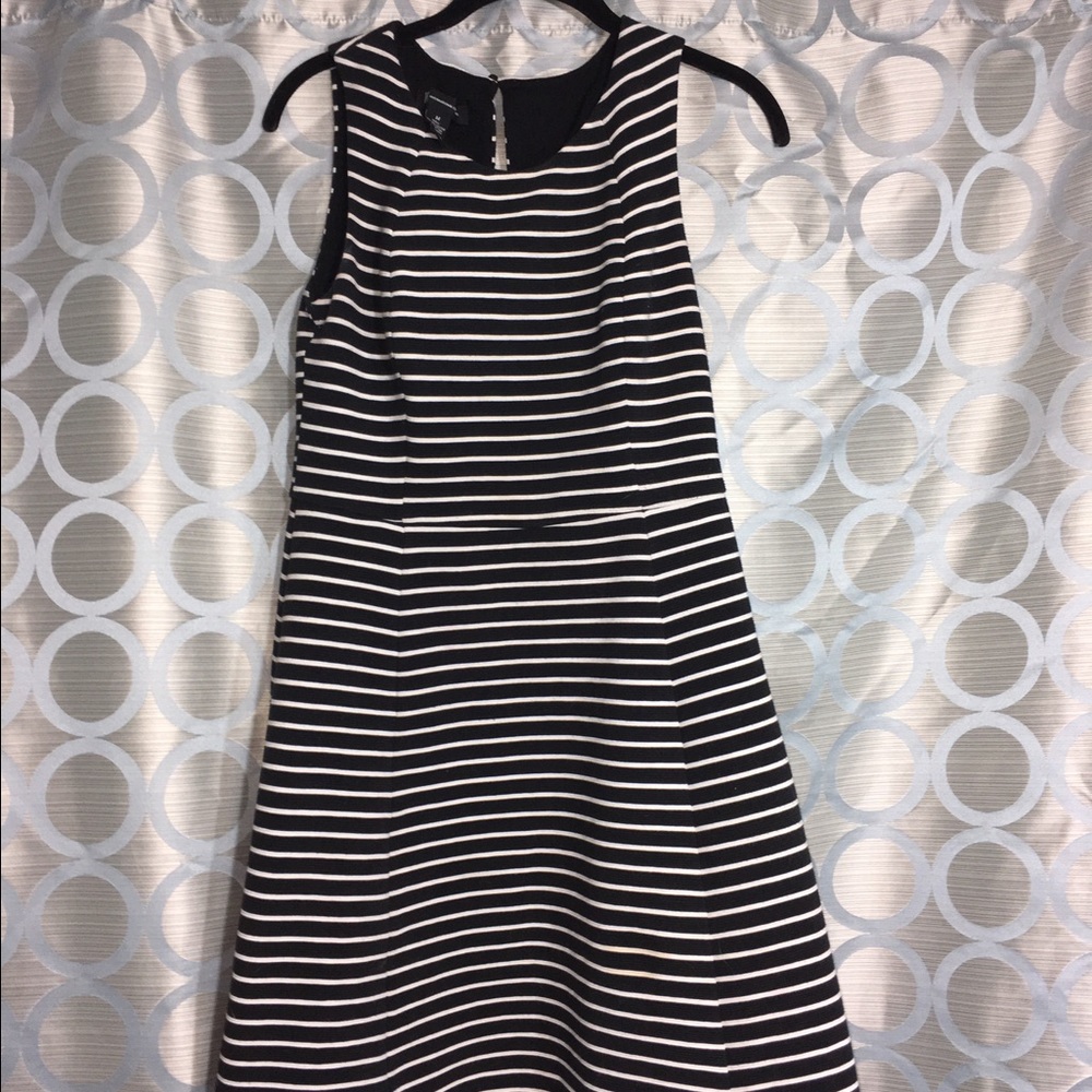 INC Macy’s Black White Striped Dress Medium VG