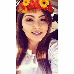 Meet your Posher, Alessandra