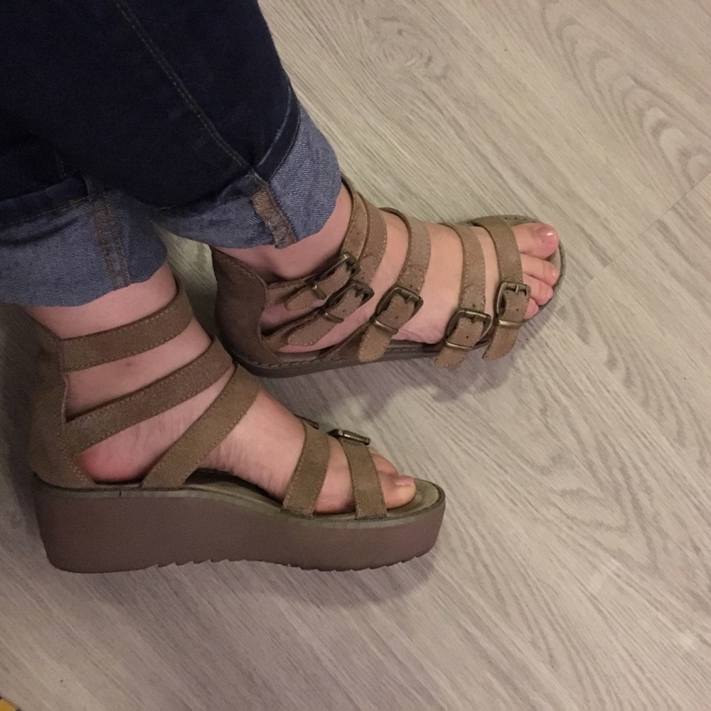 Strapped taupe sandals with enclosed heel