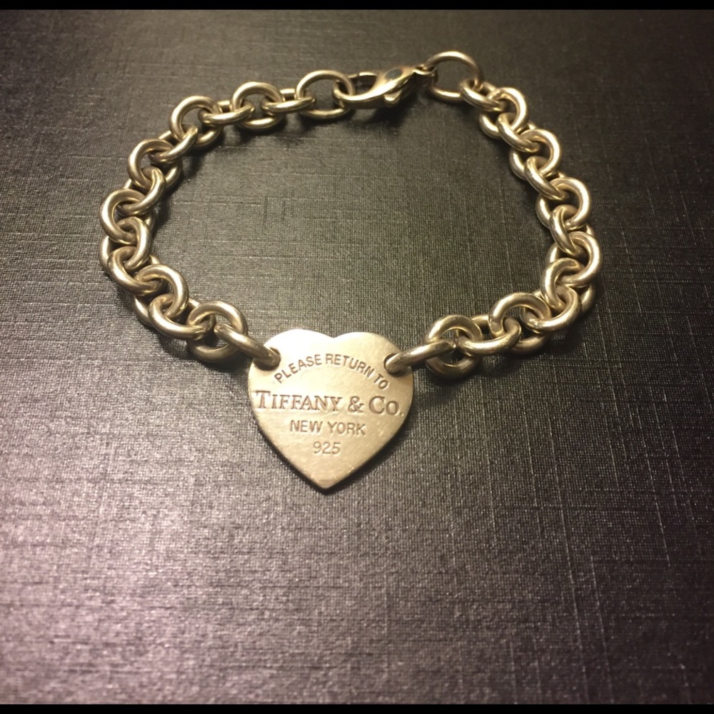💍Tiffany's heart charm bracelet 💍