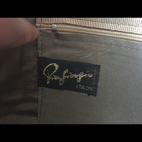 Straw Clutch with Optional Gold Crossbody Strap - Picture 3 of 4