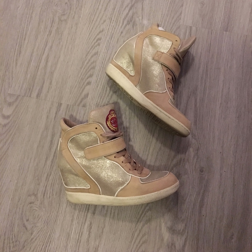 Hightop Sneaker Wedges