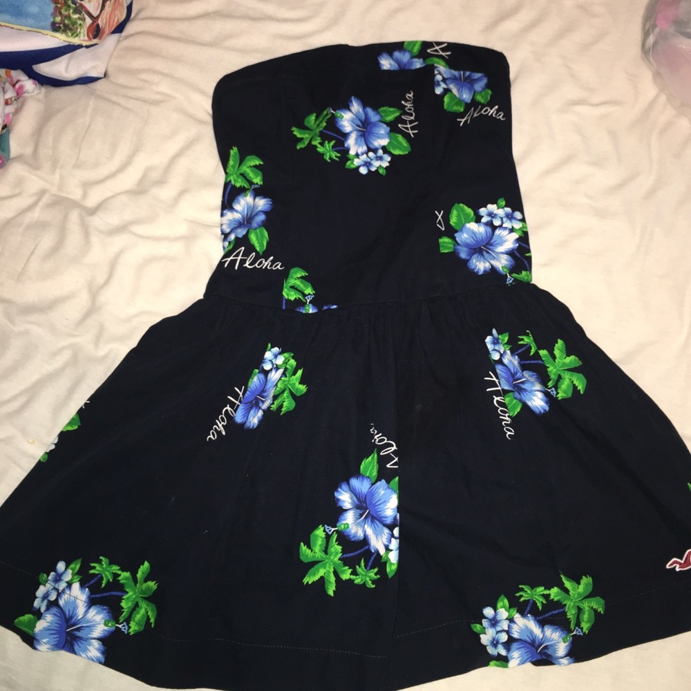 Hollister strapless dress