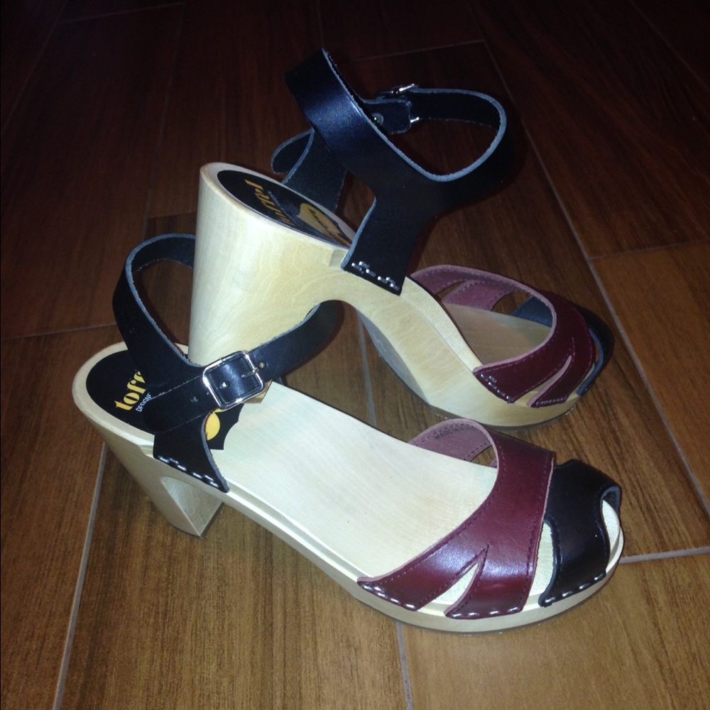 Swedish Hasbeens Suzanne Sky High - Picture 2 of 4