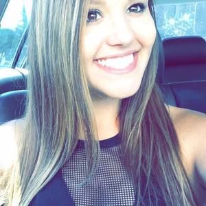 Meet your Posher, Danae