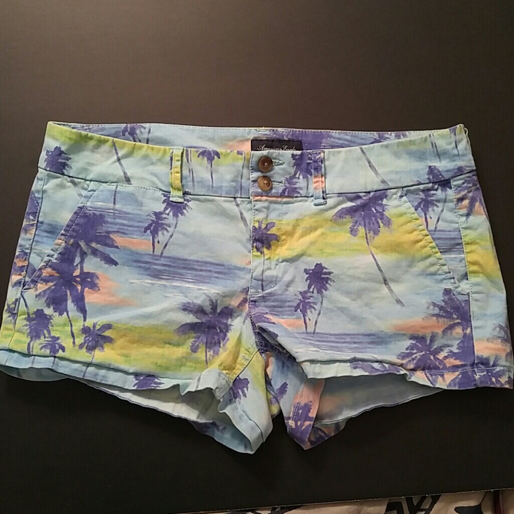 AMERICAN EAGLE