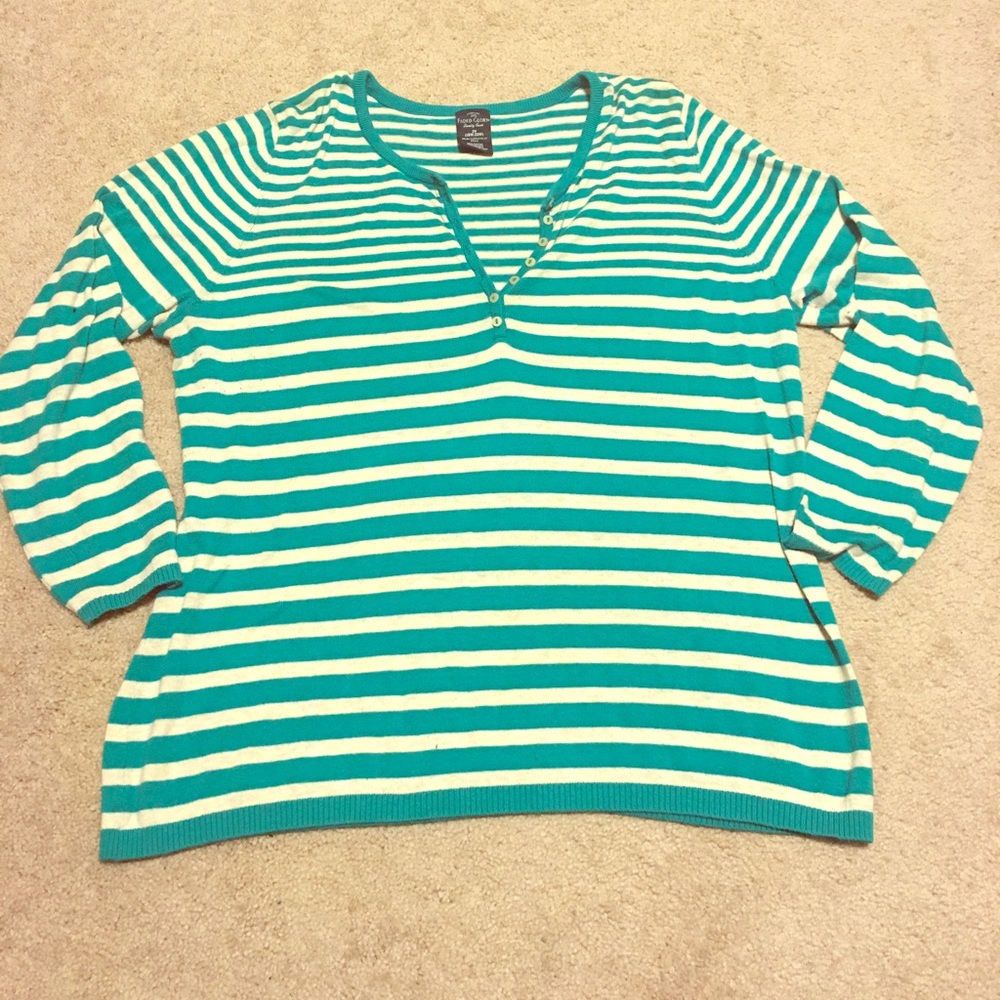 Dark mint green/teal top