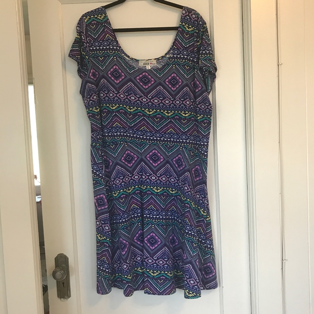 NWOT - SHORT SLEEVE SKATER DRESS